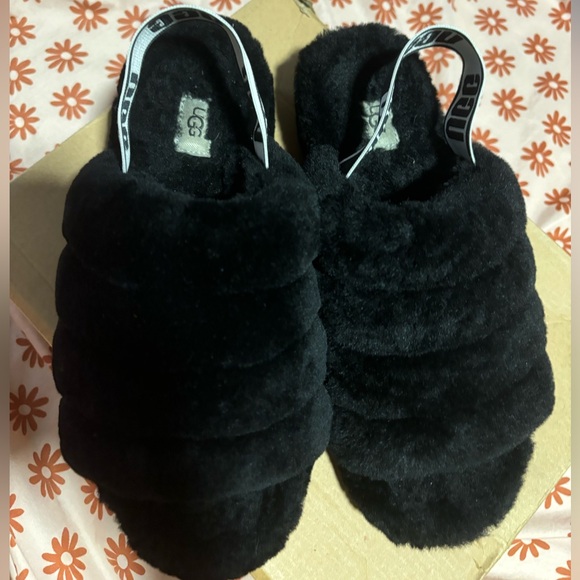 Ugg yeah slide sandals - Picture 4 of 8